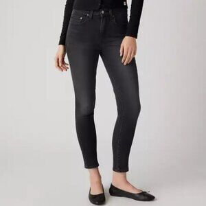 Levis 721 Jeans in Black